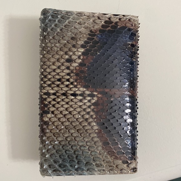 Salvatore Ferragamo REAL Reptile Key Holder- NEVER BEEN USED - Picture 6 of 7